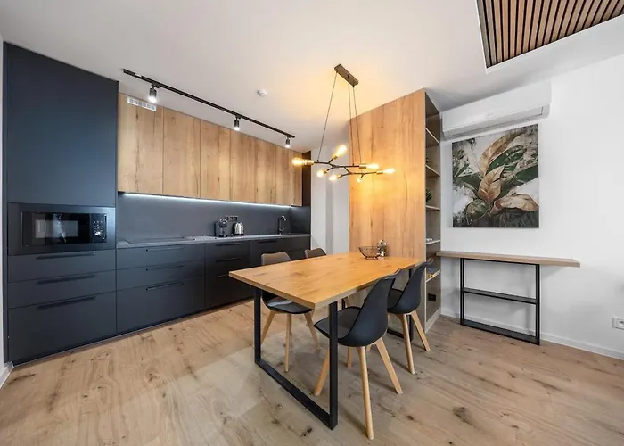 Medena Luxe - 2br Old Town & Lägenhet Bratislava